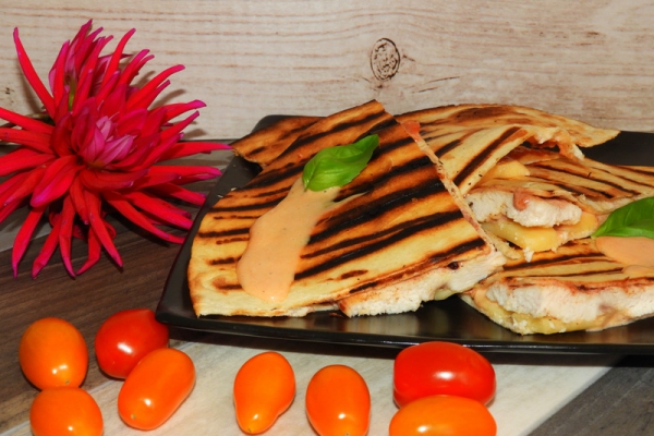 Tortille grillowane z kurczakiem
