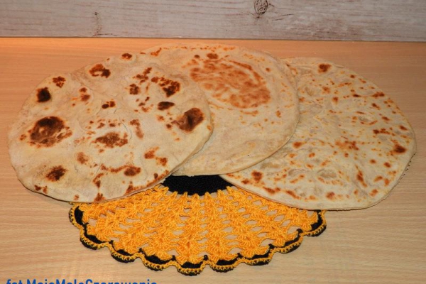 Piadina - włoska tortilla - włoski chlebek