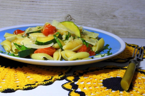 Makaron z cukinią i parmezanem