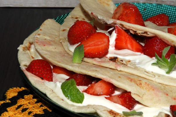 Piadiny z truskawkami