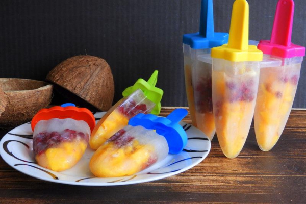 Lody kokosowe z mango i granatem