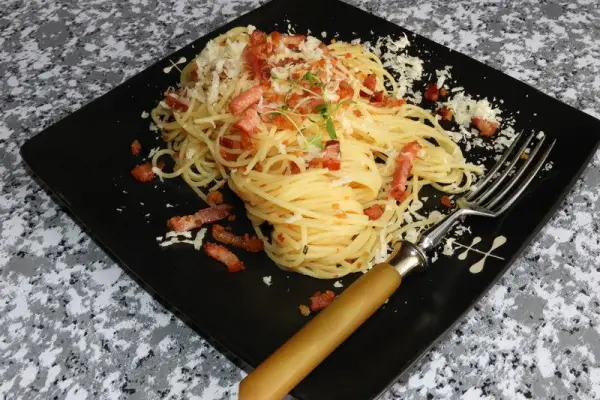 Spaghetti z boczkiem i panko