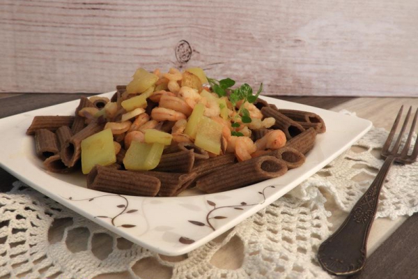 Makaron penne z krewetkami