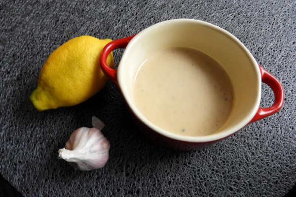 Szybki sos tahini