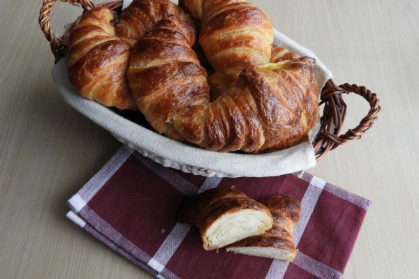 Klasyczne francuskie croissanty