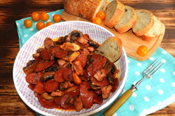 Kurczak z chorizo a la Orce