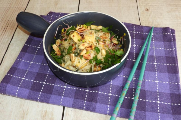 Pad thai z tofu