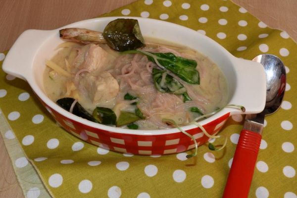 Zupa - zielone curry z kurczakiem
