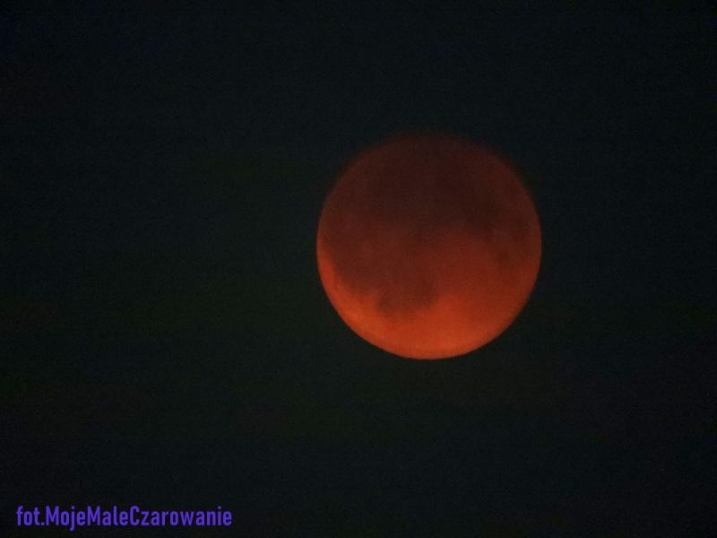 Zaćmienie księżyca we wrześniu 2025