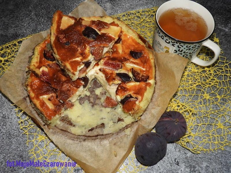 Tarta ziemniaczana z camembertem i figami