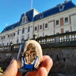 Kamyczki wędrują po...