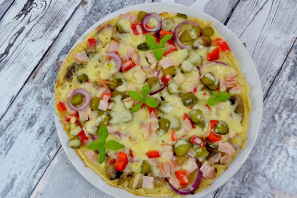 A’la pizza z patelni + film