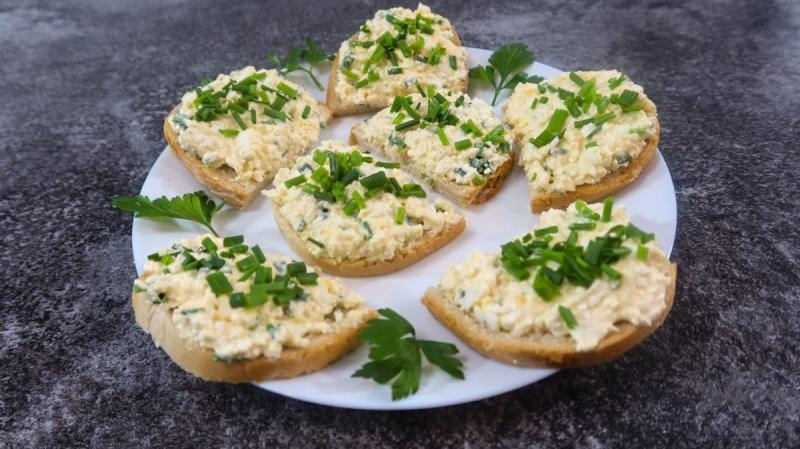 Pasta z twarogu i jajek + film