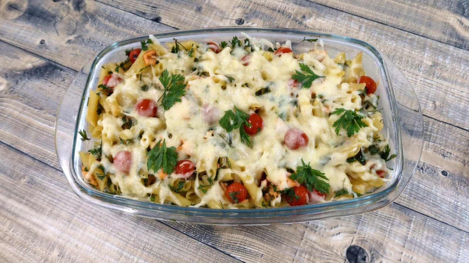 Zapiekanka z Łososiem i Makaronem+ film