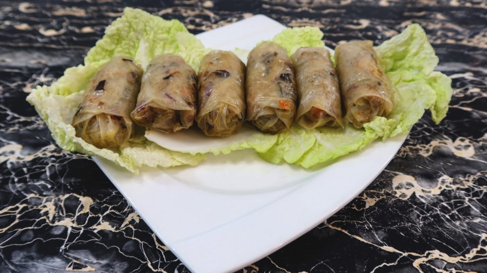 Pieczone Sajgonki + film