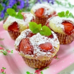 Muffinki z truskawkami +...