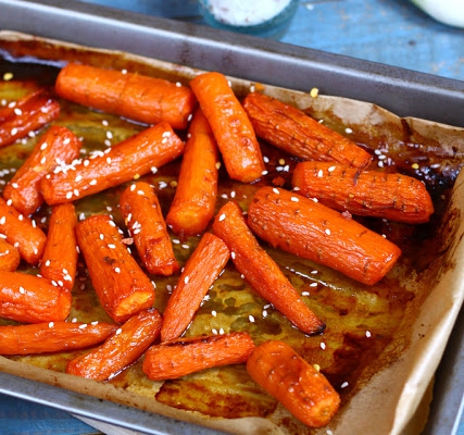 Pikantne pieczone marchewki