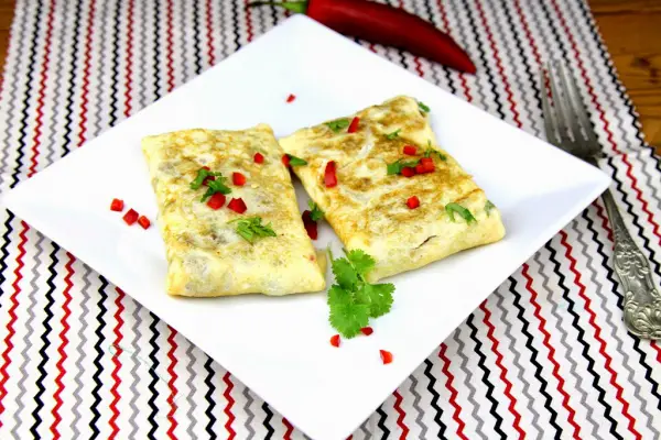 Tajskie omlety z mięsem mielonym