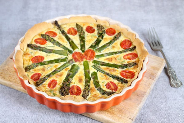 Tarta ze szparagami