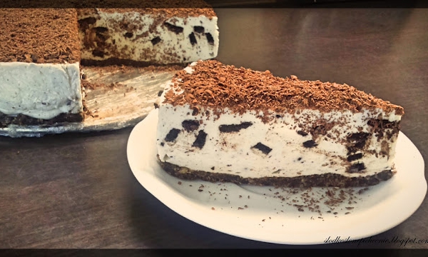 Sernik na zimno z ciasteczkami Oreo