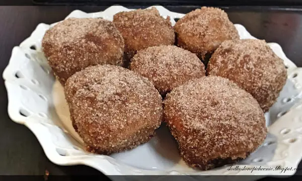 Muffinki cynamonowe z cukrową posypką