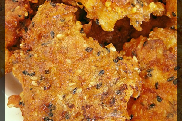 Kotlety drobiowe w panierce serowo-sezamowej
