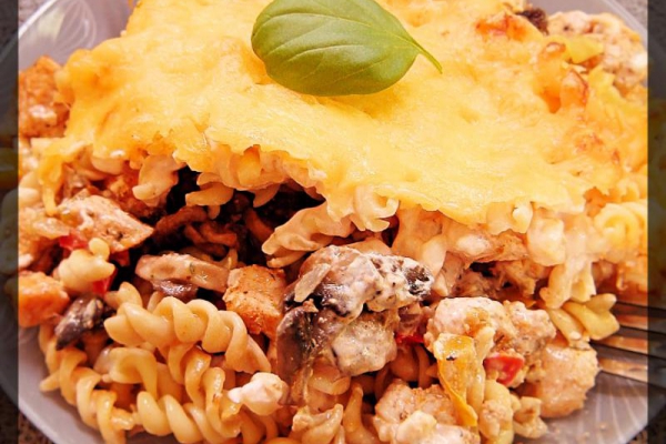 Kebabowa zapiekanka makaronowa