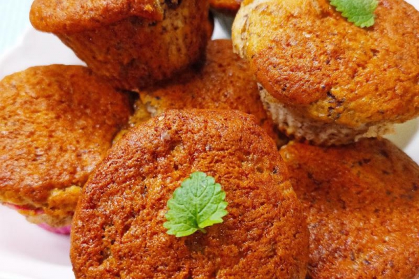 Muffinki bananowe z kajmakiem