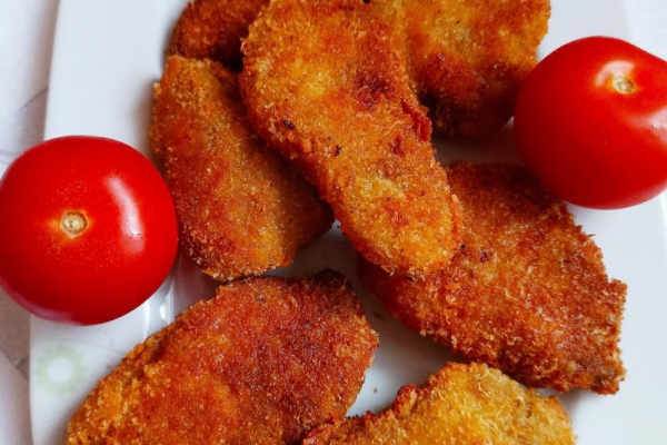 Kotlety z kurczaka w panierce z parmezanu
