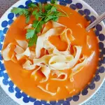 Kremowa zupa pomidorowa