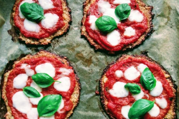 Mini pizze kalafiorowe