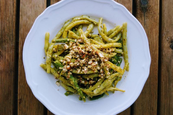 Fasolka szparagowa z pistacjowym pesto