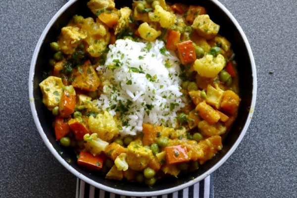 Curry dyniowo-kalafiorowe z kurczakiem