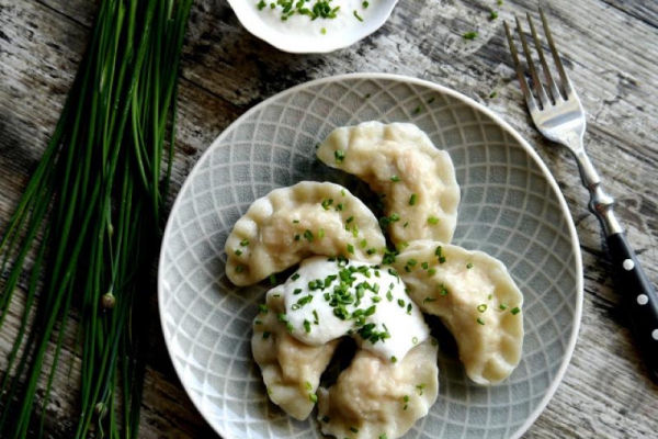 Pierogi z farszem z dorsza i łososia