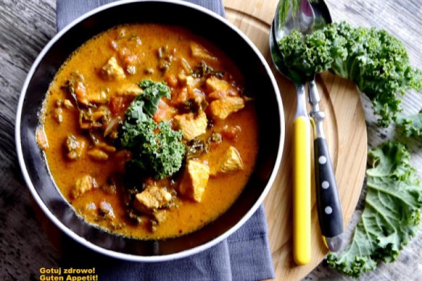 Kokosowe curry z kurczaka i jarmużu. Dieta szybka przemiana. Faza III