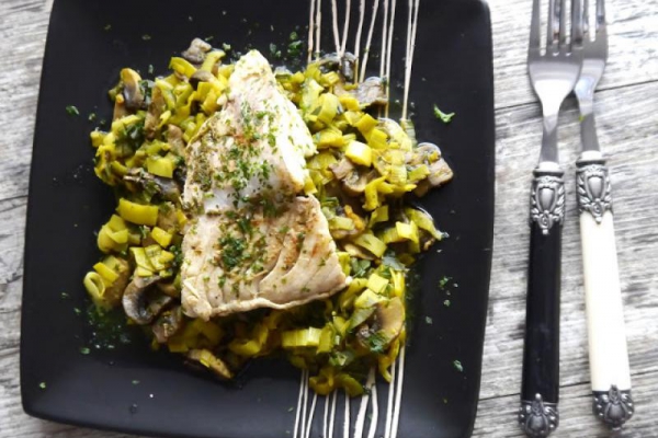 Dorsz w porach z pieczarkami - dieta szybka przemiana - faza II