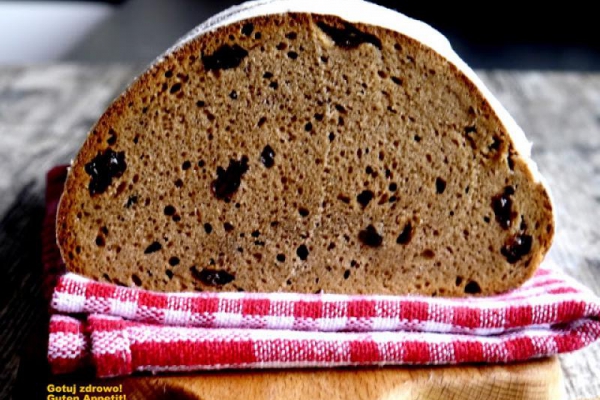 Szwedzki świąteczny chleb korzenny na piwie - Vörtbröd. Grudniowa piekarnia