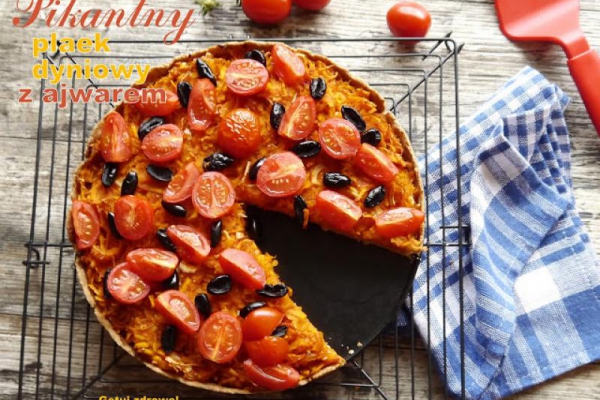 Pikantna tarta dyniowa z ajwarem - super fit