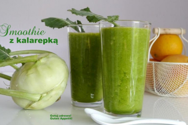 Zielony koktajl z kalarepką