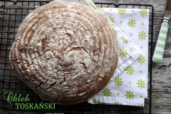 Chleb toskański. Sierpniowa piekarnia