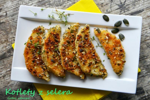 Kotlety z selera w panierce z pestek z dynii