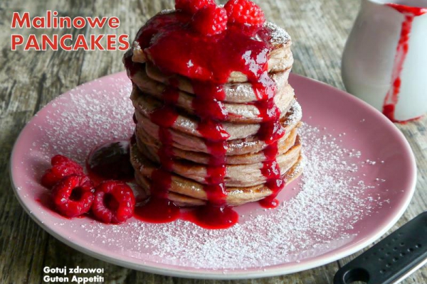 Malinowe pancakes