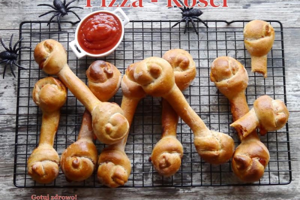Pizza - kości na Halloween