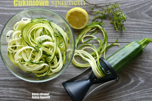 Cukiniowe spahgetti