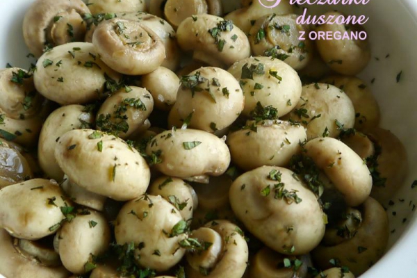 Pieczarki duszone z oregano