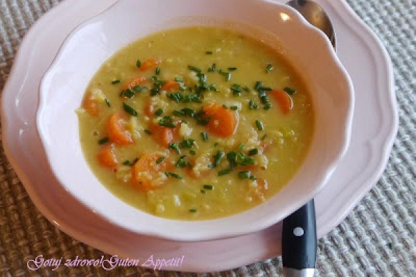 Rozgrzewajaca zupa z soczewicy i mleka kokosowego. Kokos - Linsensuppe Asia