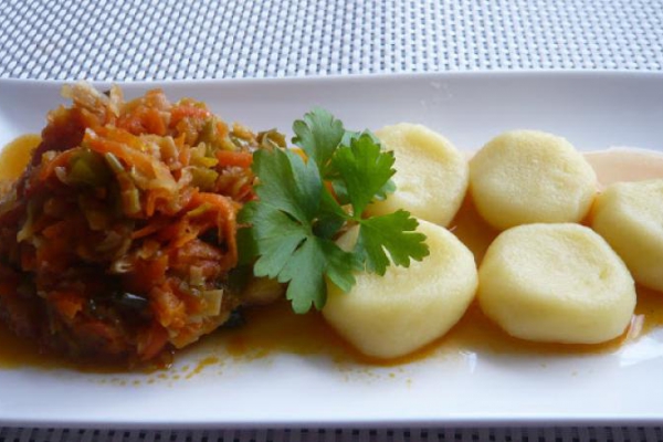 Schab duszony w warzywach