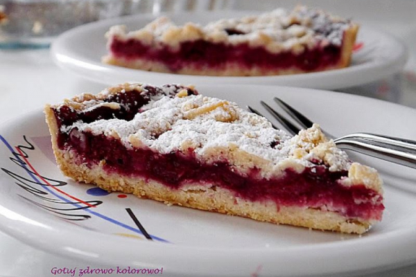 Tarta z wiśniami, kokosem i kruszonką