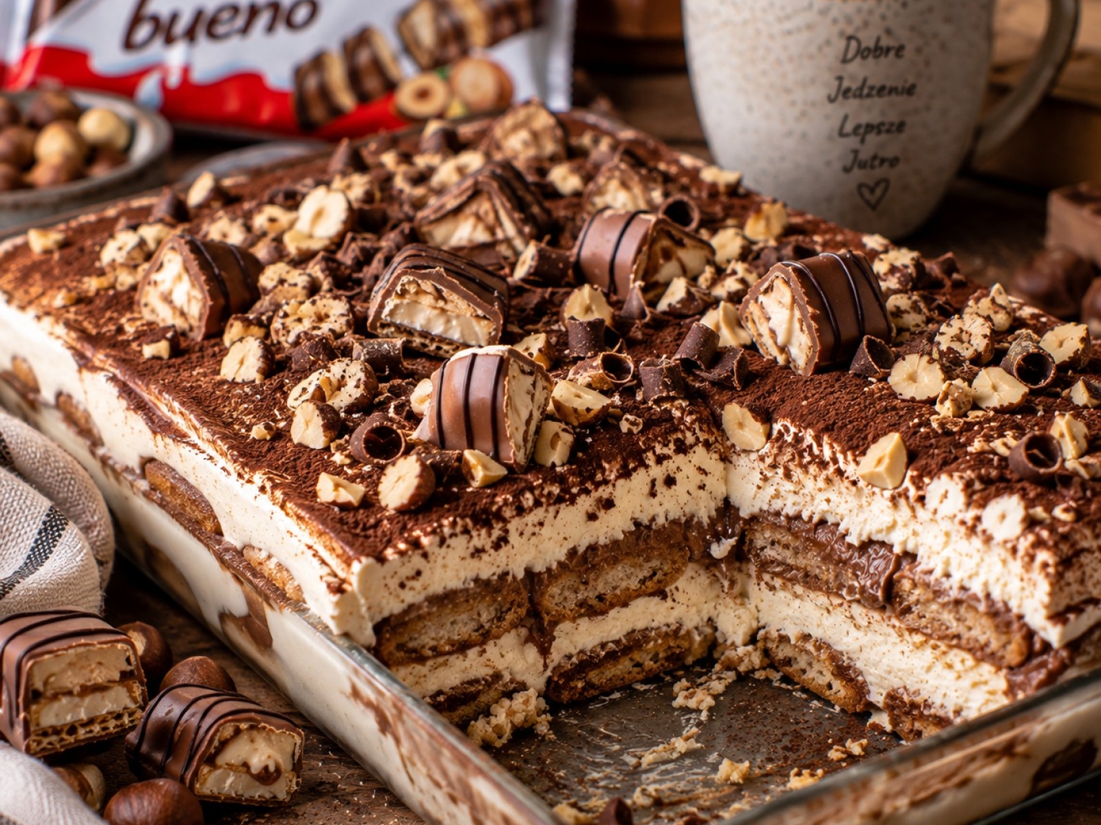 Fit Tiramisu Kinder Bueno na Blaszce – Wysokobiałkowy Deser