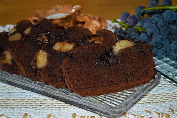 Ciasto czekoladowe z gruszkami